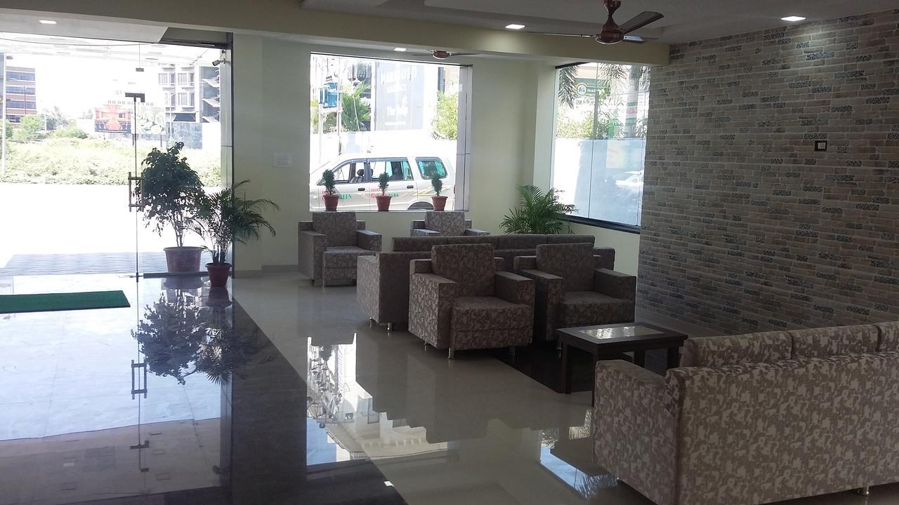 Hotel Casa Green Shirdi Exterior photo