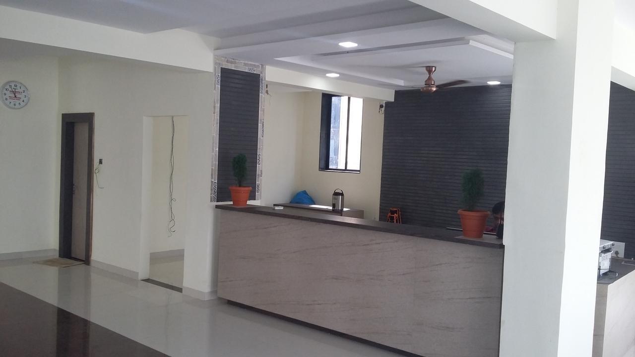 Hotel Casa Green Shirdi Exterior photo