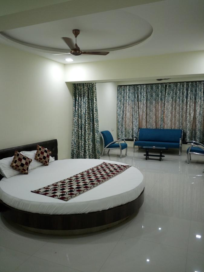 Hotel Casa Green Shirdi Exterior photo