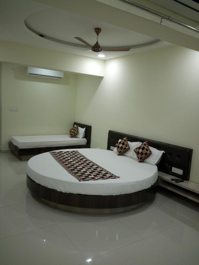 Hotel Casa Green Shirdi Exterior photo